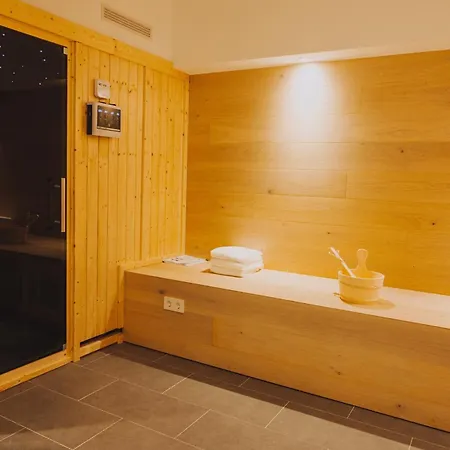 度假居 Ferienhaeuser Doppelhaushaelfte Am Grenzweg 阿伦斯霍普